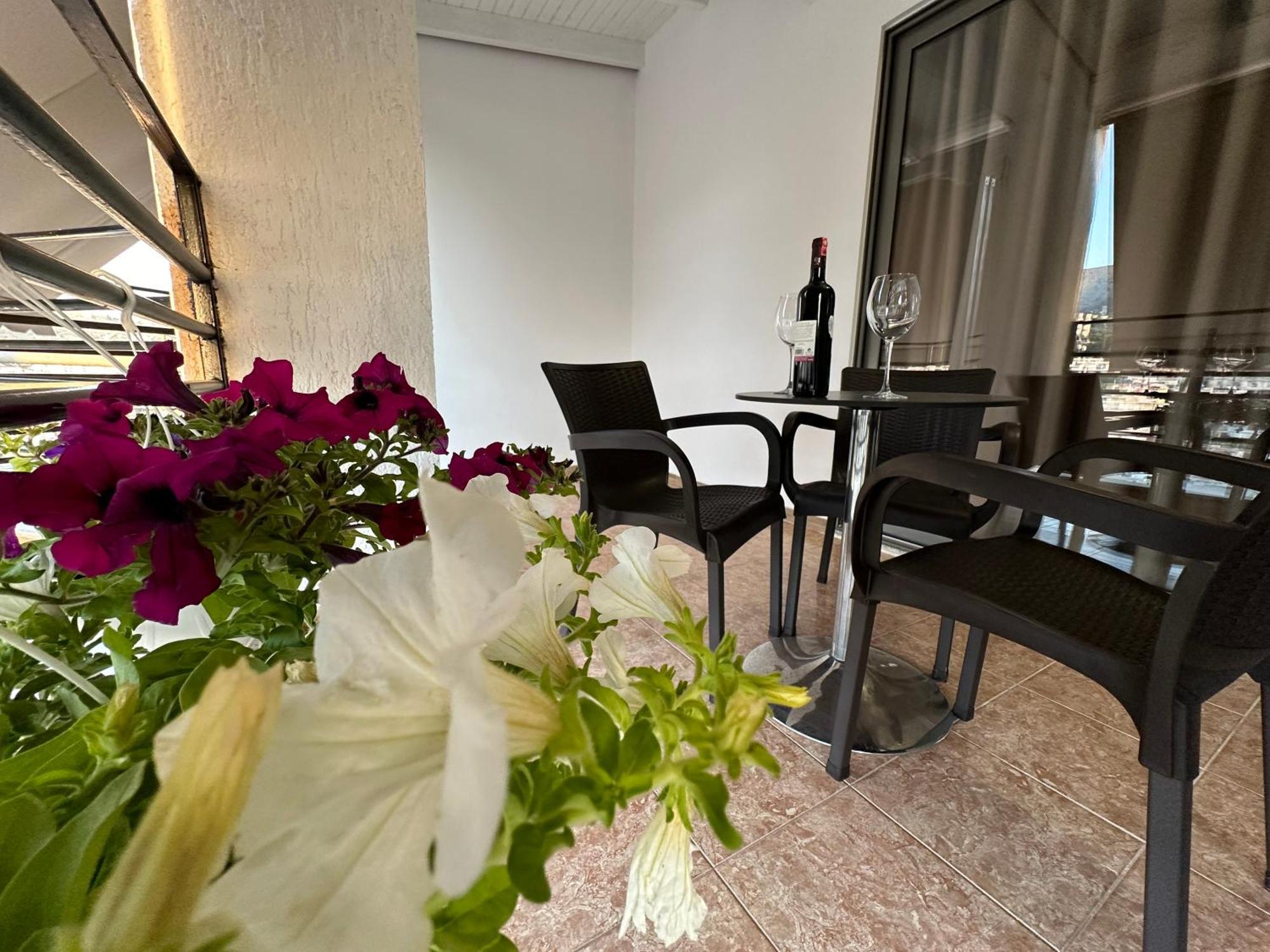 Suites Kozi Sarandë Exterior foto